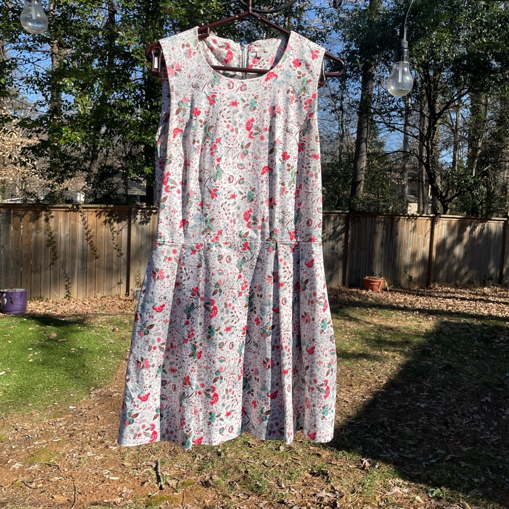 Size 8 Gap floral dress